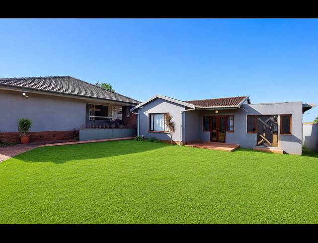 10 BEDROOM HOUSE FOR SALE IN GLENWOOD
